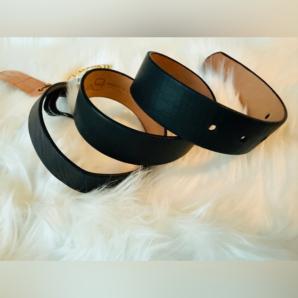 Black Leather Belt with Ornate Gold Statement Buckle - Picture 6 of 6